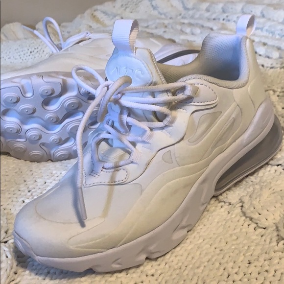 Nike shoes!! The shoes are Unisex! Suede - Picture 4 of 9